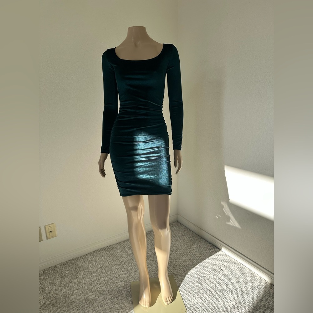 Size S used long sleeve velvet dress